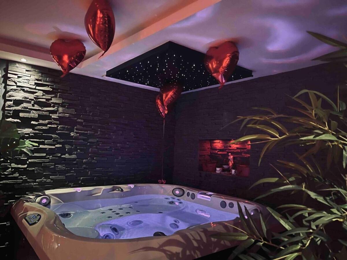 O Venus Spa Sin-le-Noble Ngoại thất bức ảnh
